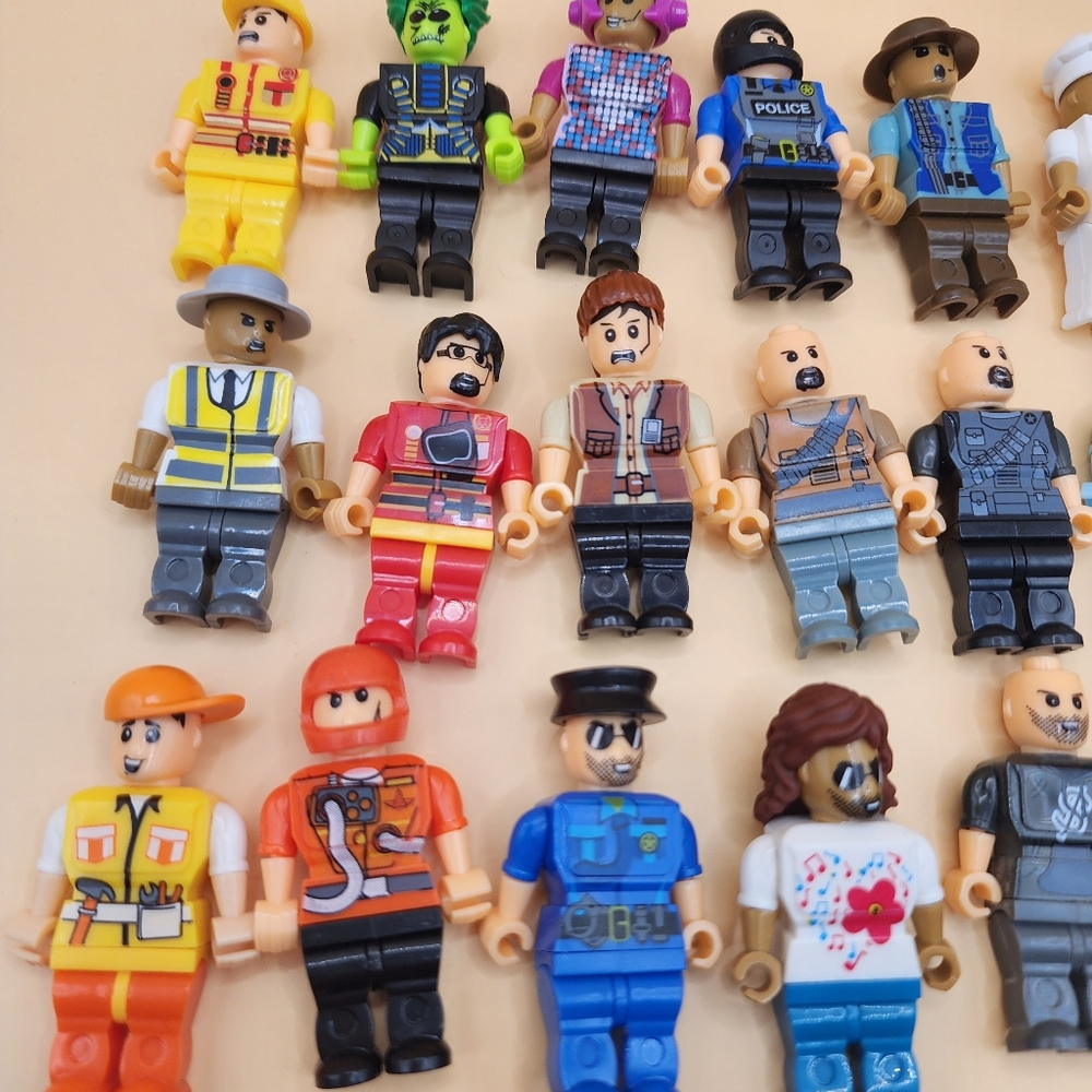 40 pc Block Tech Minifigure Lot Building Block Minifigs - Picture 5 of 6